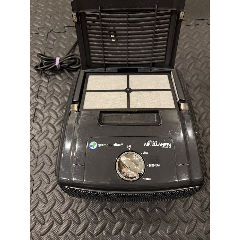 Rare GermGuardian AC4010 Table Top Air Cleaning System holmes purifier